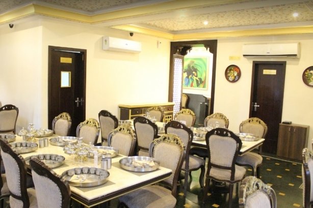 Gordhan Thal - Restaurant Images